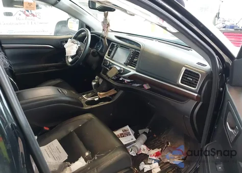 2016 Toyota Highlander Limited V6 z USA, uszkodzony, nr VIN 5TDDKRFH4GS256744